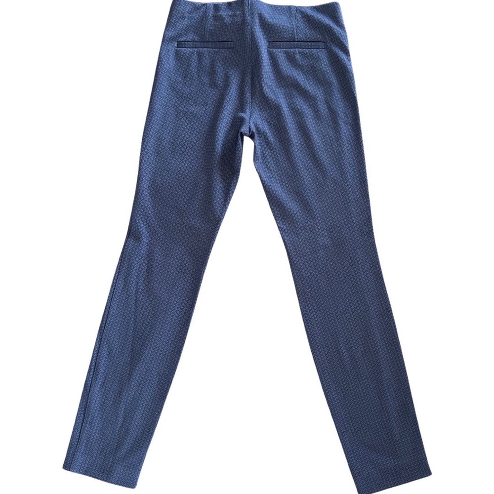 Ecru stretch navy printed pants